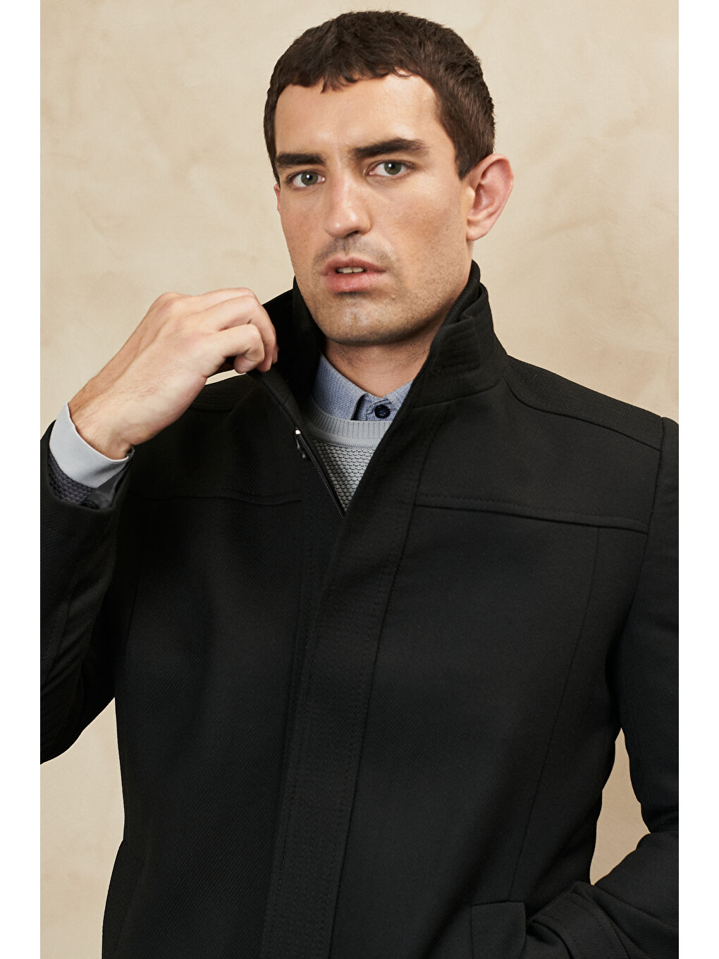 Erkek Siyah Standart Fit Normal Kesim Dik Yaka Yünlü Kaşe Palto Kaban-2