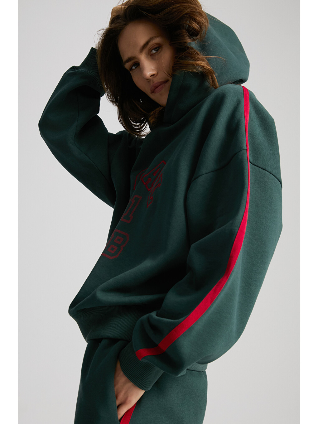 Yeşil Possıbılıty Kadın Oversize Kolları Kontrast Biyeli İçi Polarlı Yumuşacık Kapüşonlu YEŞİL Sweatshirt-4