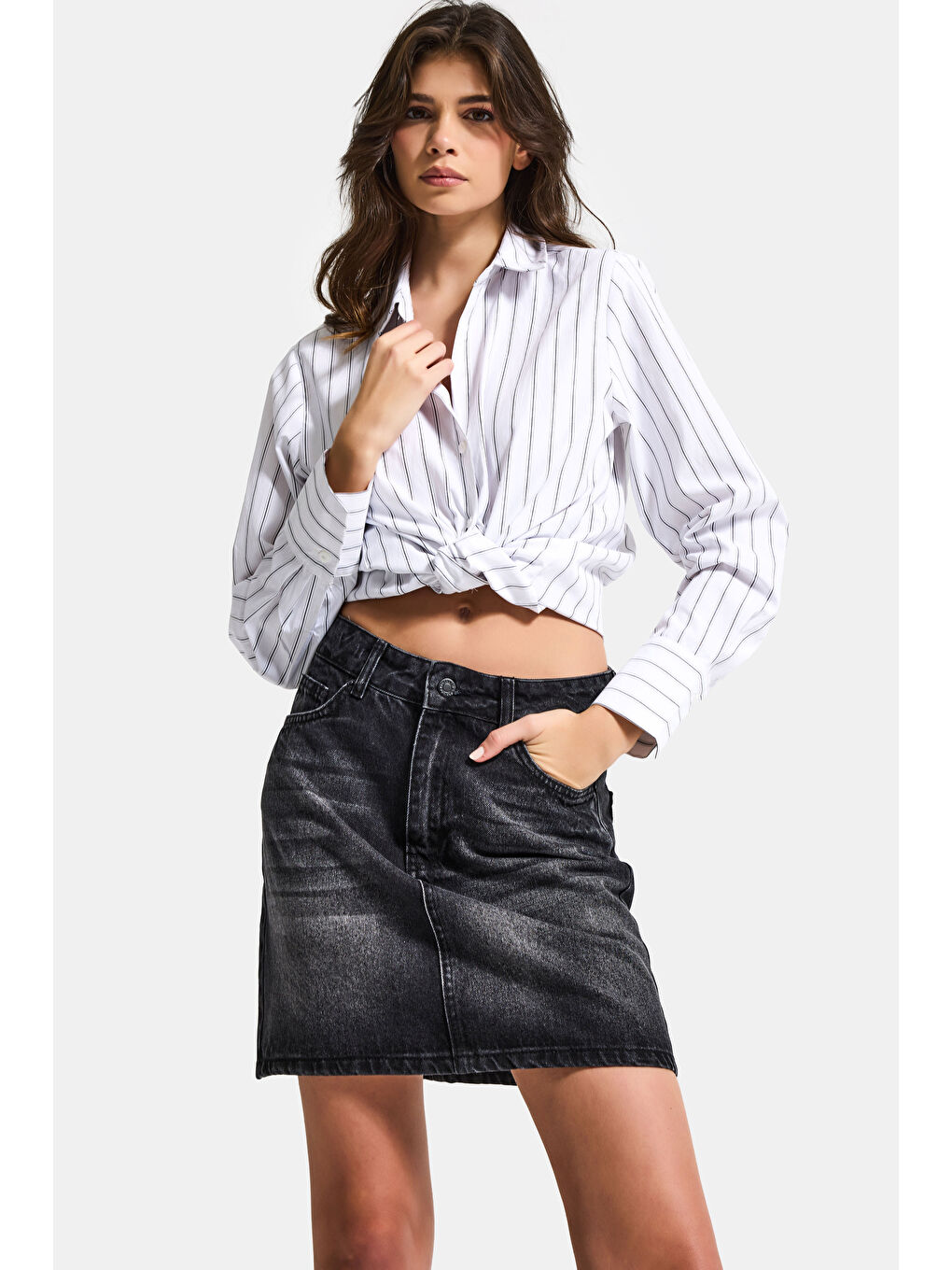 Gri Kadın Koyu Füme 2s6-1 Straight Fit %100 Pamuk Mini Denim Etek