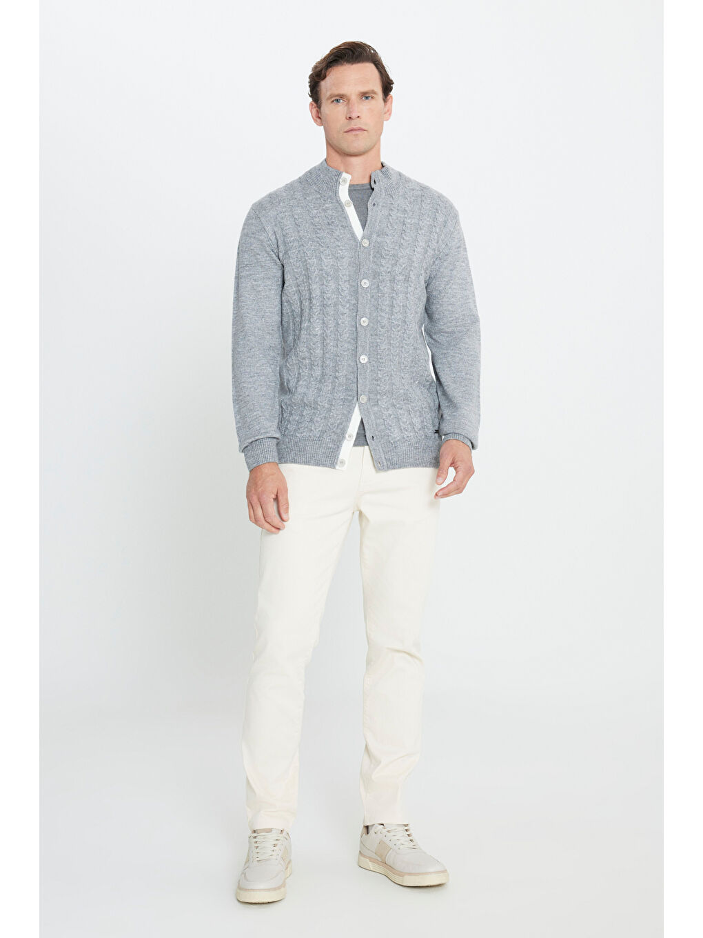 Erkek Gri Standart Fit Normal Kesim Bato Yaka Desenli Triko Hırka-1