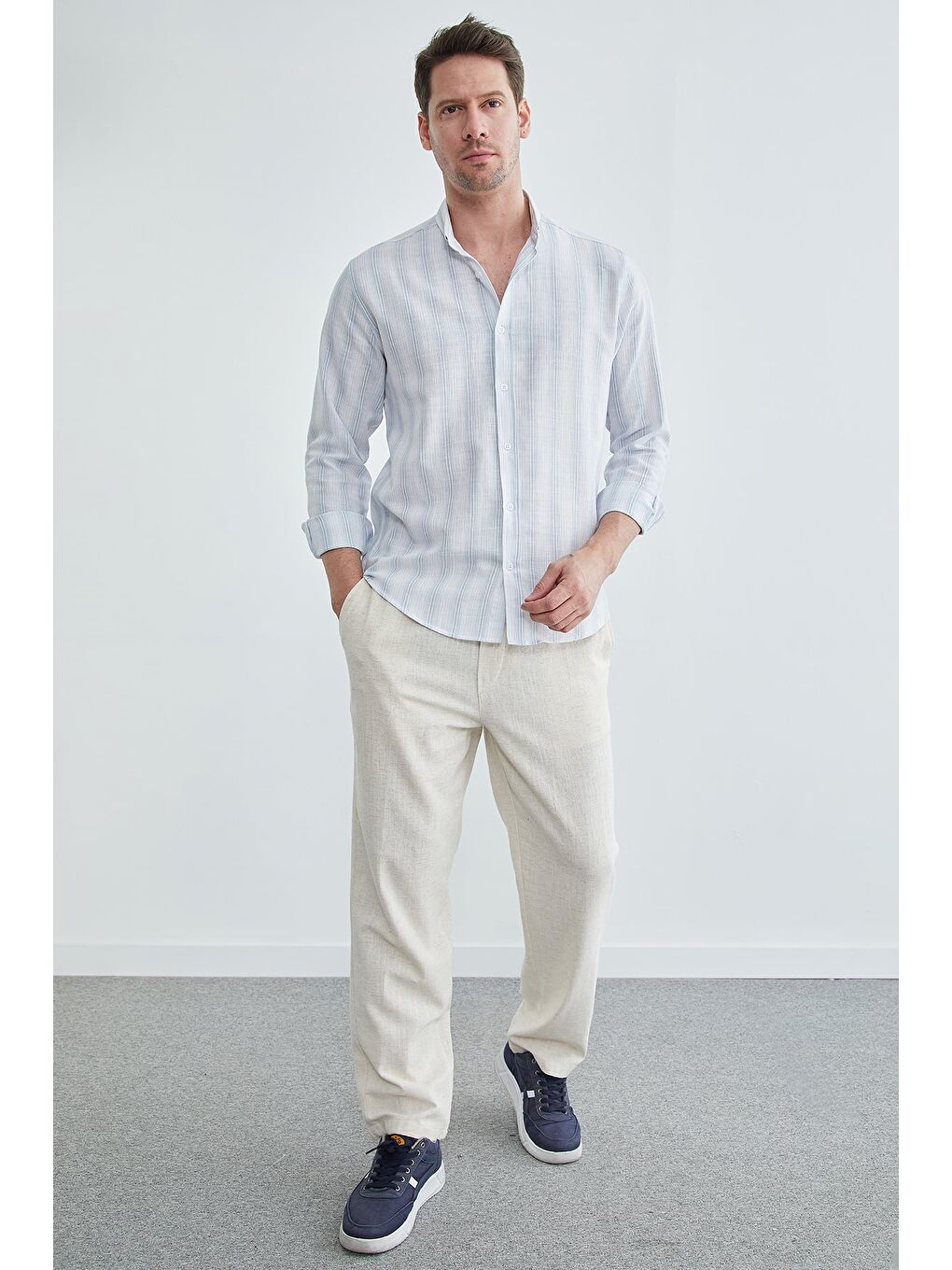 Mavi %100 Pamuk Çizgili Keten Görünümlü Erkek Gömlek-1