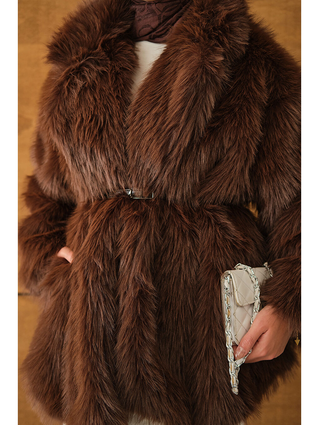 Kadın Kemer Detay Kürk Kaban Kahverengi-4