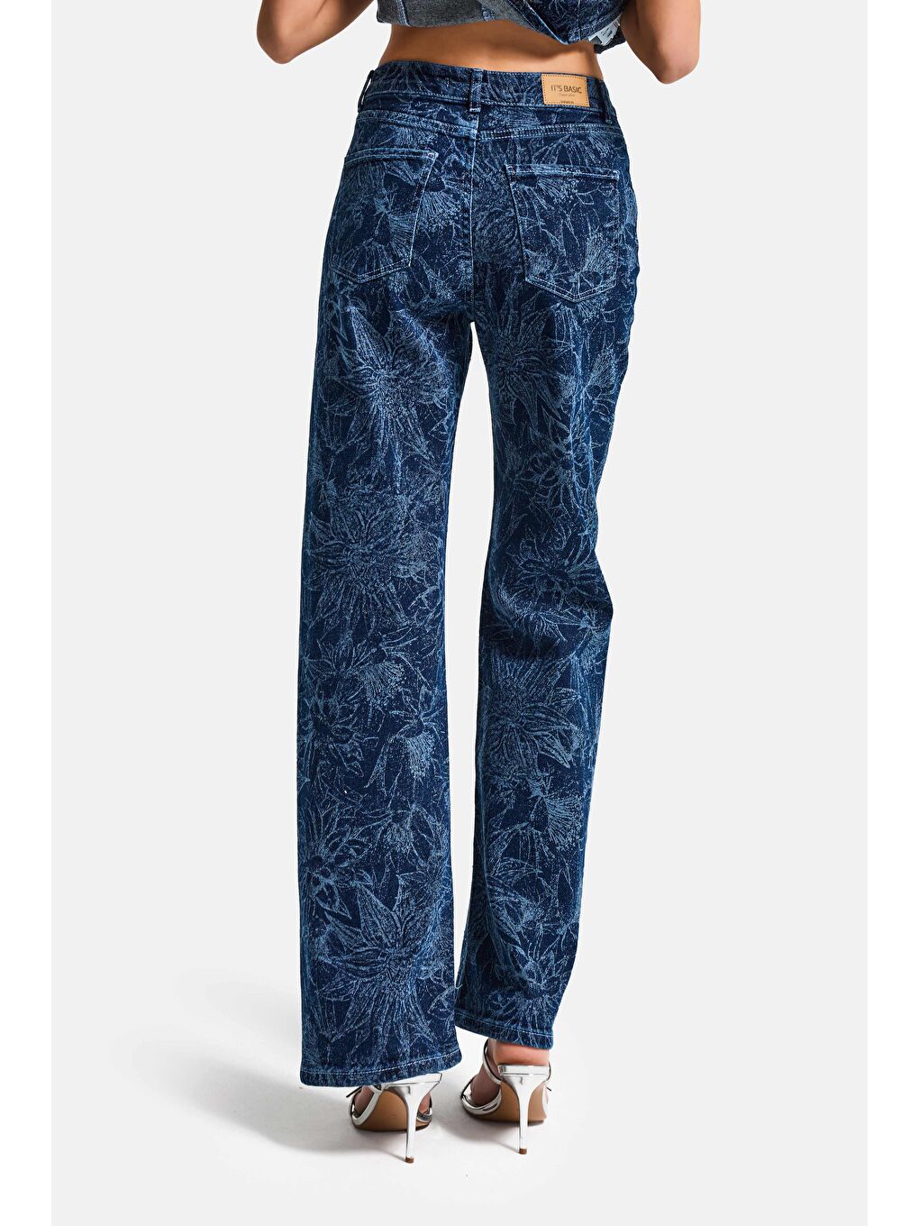 Kadın Mavi 1s6-7 Straight Fit Çiçek Desenli Parlak Taşlı Tasarım Elastan Denim Jean-1