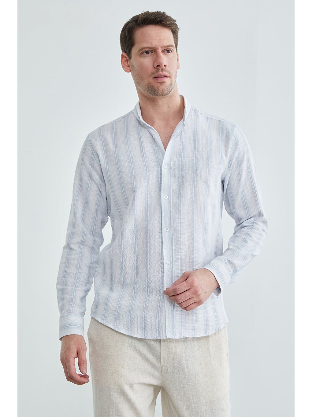 Mavi %100 Pamuk Çizgili Keten Görünümlü Erkek Gömlek-4