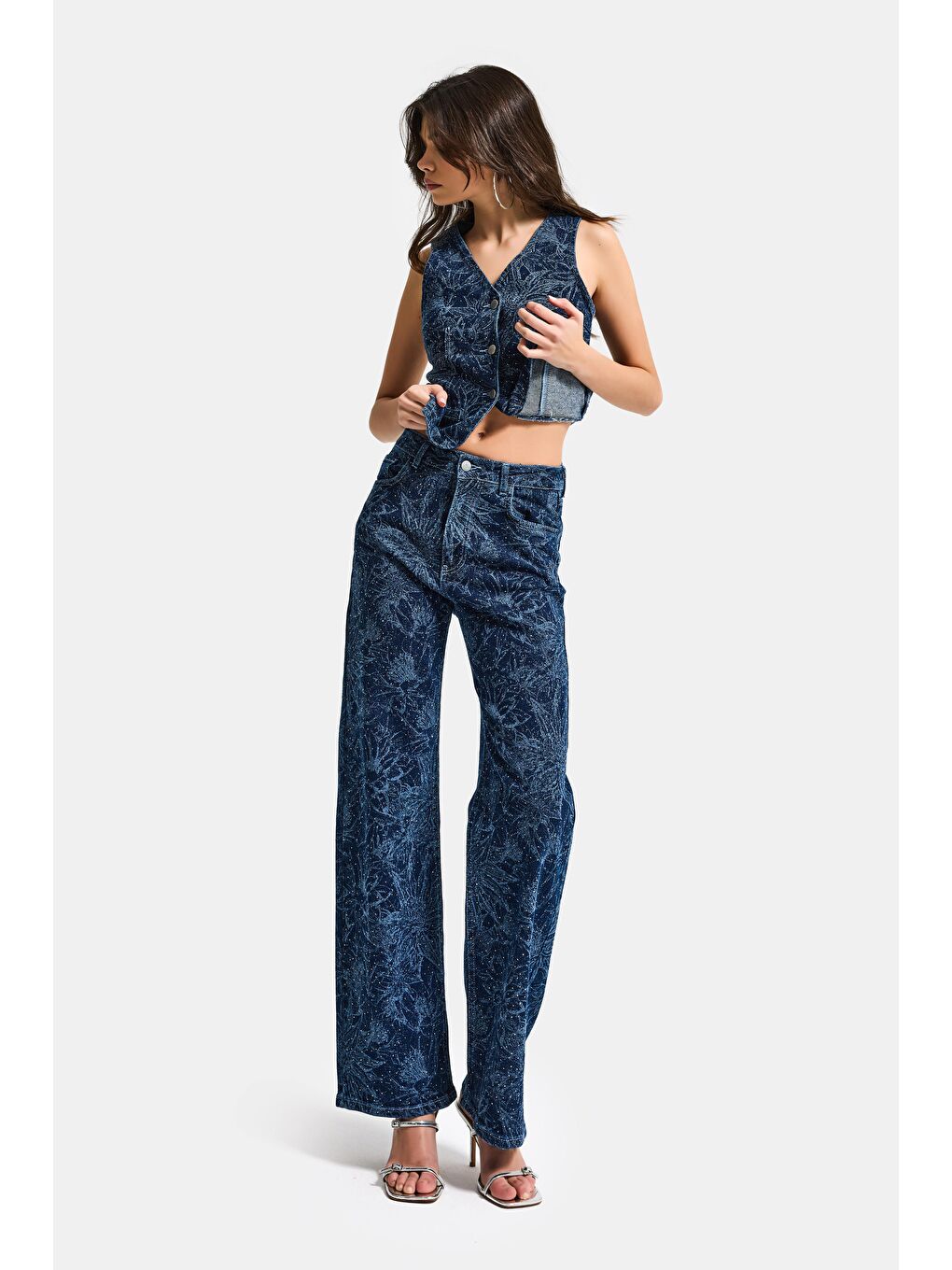 Kadın Mavi 1s6-7 Straight Fit Çiçek Desenli Parlak Taşlı Tasarım Elastan Denim Jean-5