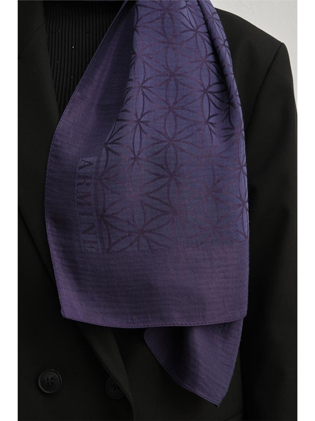 Lacivert Lyocell Naia Yıldız Desen Şal 112-18-2