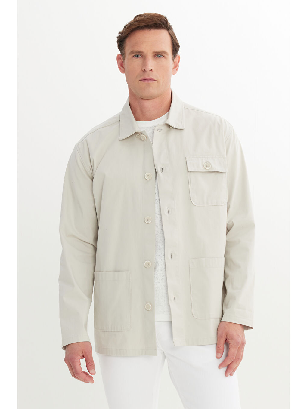 Bej Erkek Taş Comfort Fit Geniş Kesim Gizli Düğmeli Yaka Pamuklu Cepli Gömlek Ceket