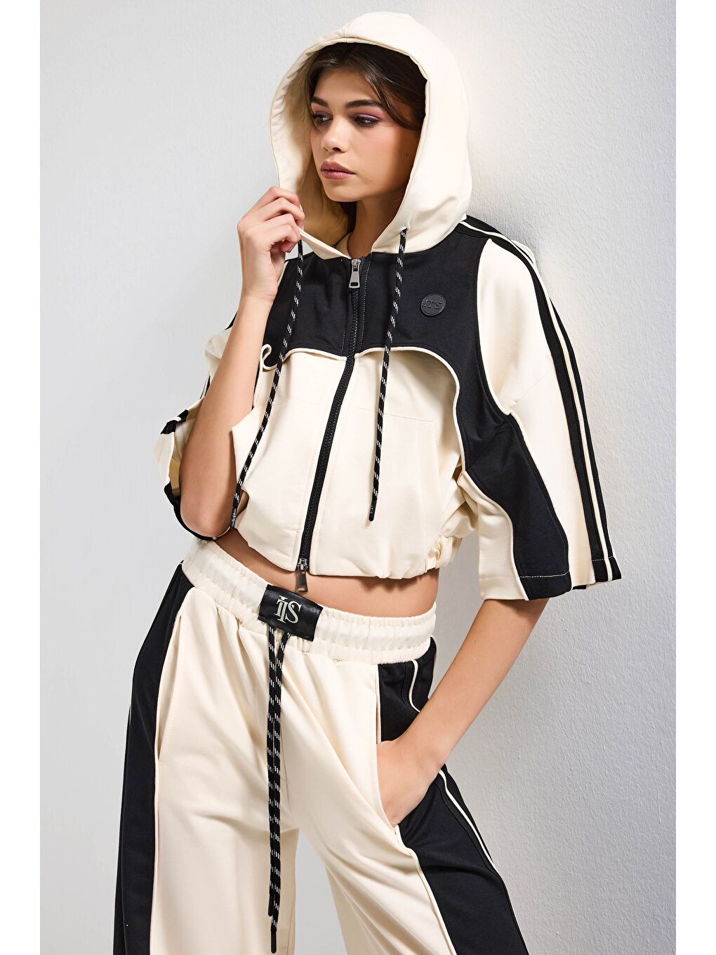 Kadın Ekru Siyah s6-105 Alt Üst 2'li Tasarım Takım-2