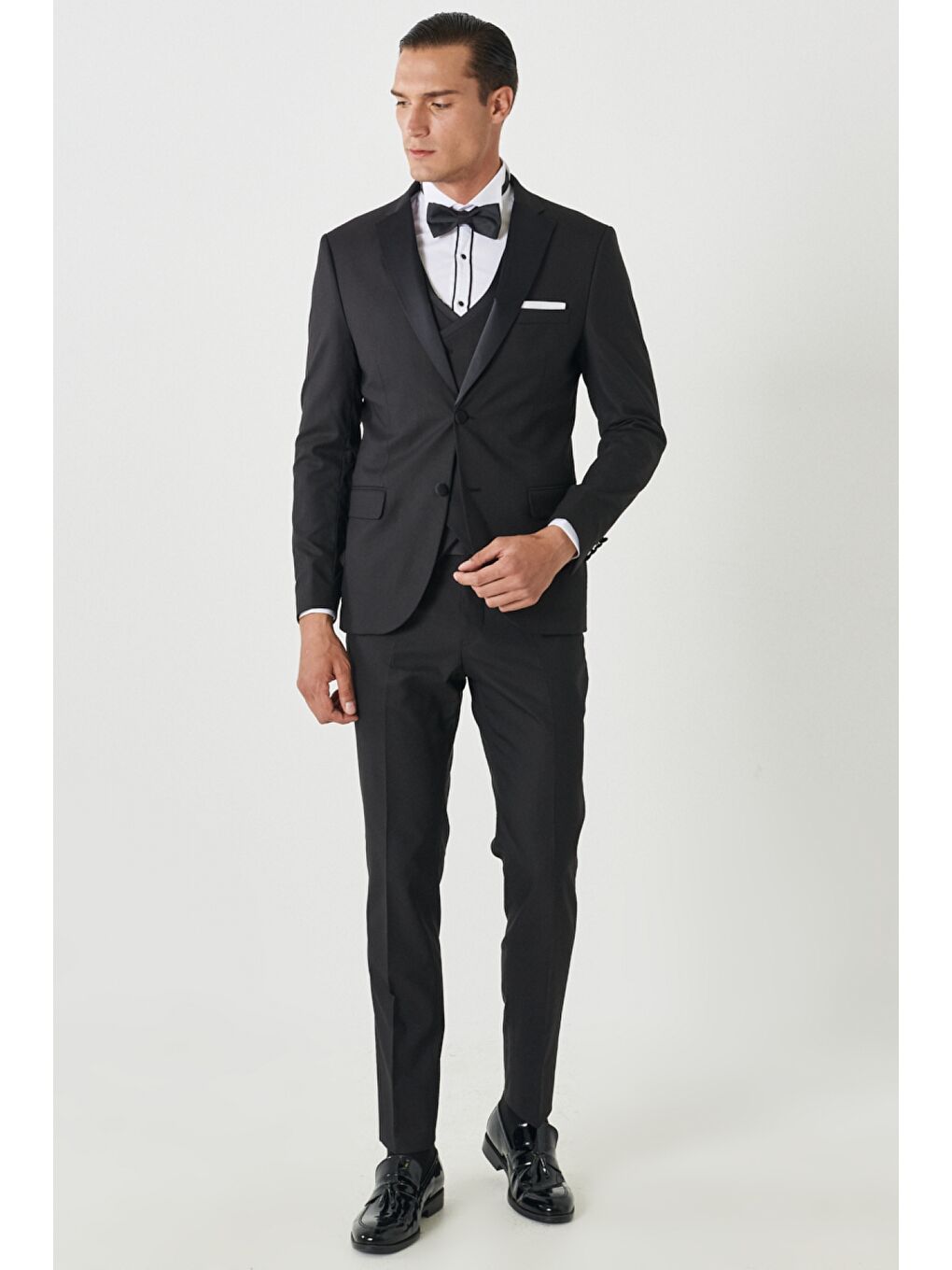 Erkek Siyah Slim Fit Dar Kesim Mono Yaka Desenli Yelekli Smokin Takım