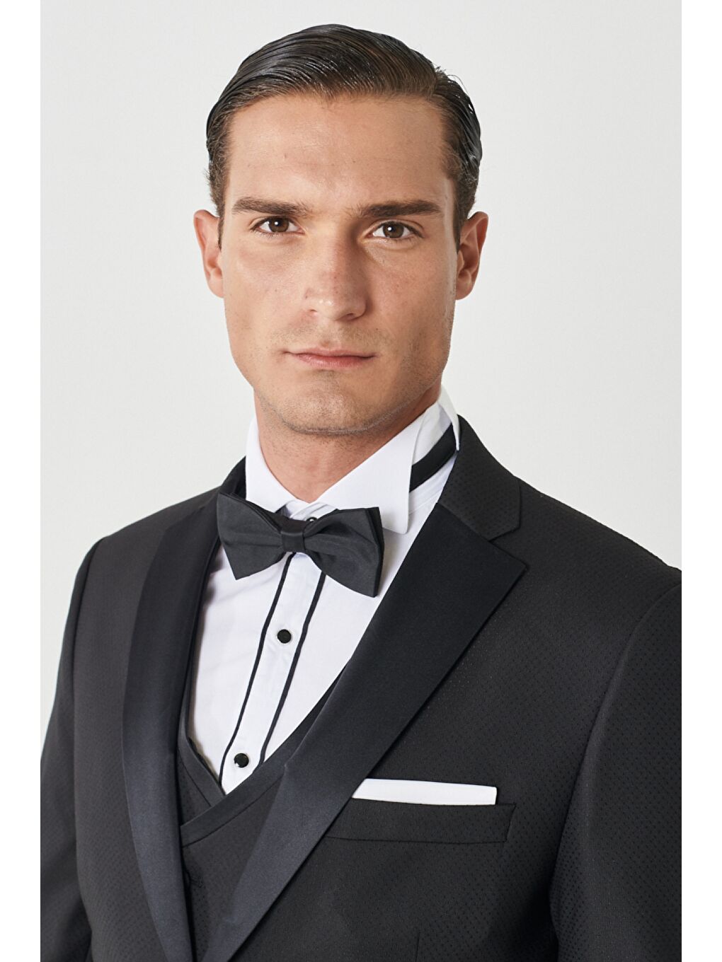 Erkek Siyah Slim Fit Dar Kesim Mono Yaka Desenli Yelekli Smokin Takım-1