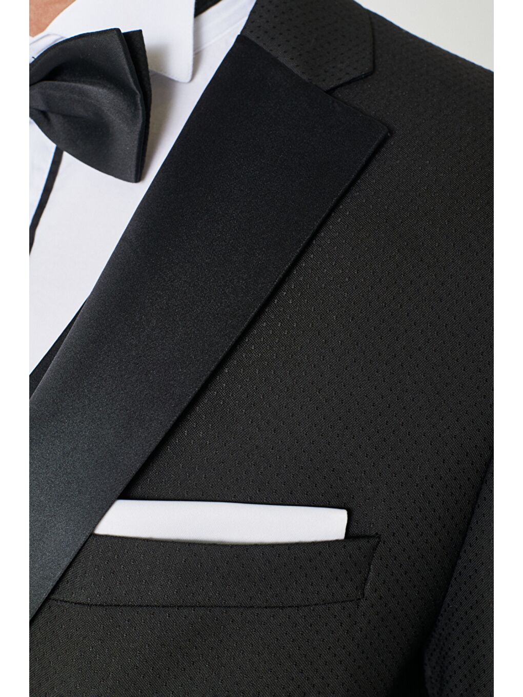 Erkek Siyah Slim Fit Dar Kesim Mono Yaka Desenli Yelekli Smokin Takım-4