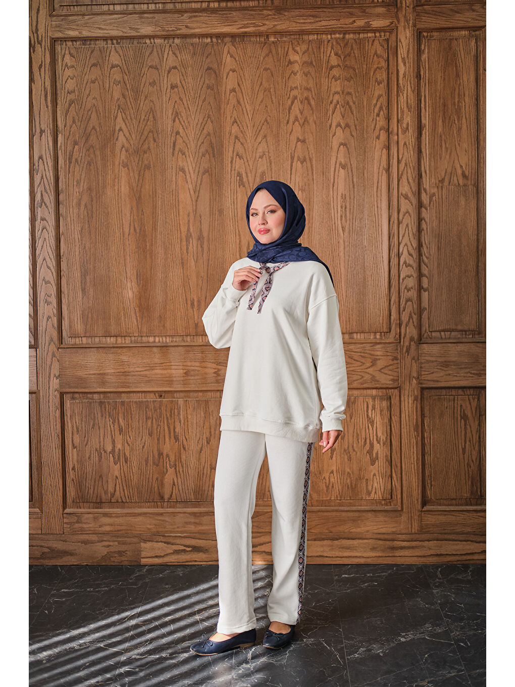 Kadın Fularlı İkili Takım Beyaz-1