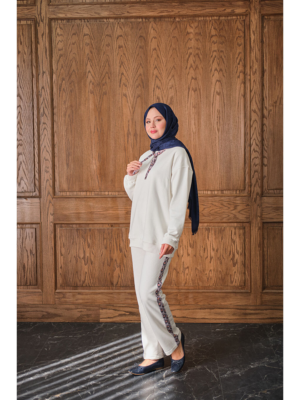 Kadın Fularlı İkili Takım Beyaz-2