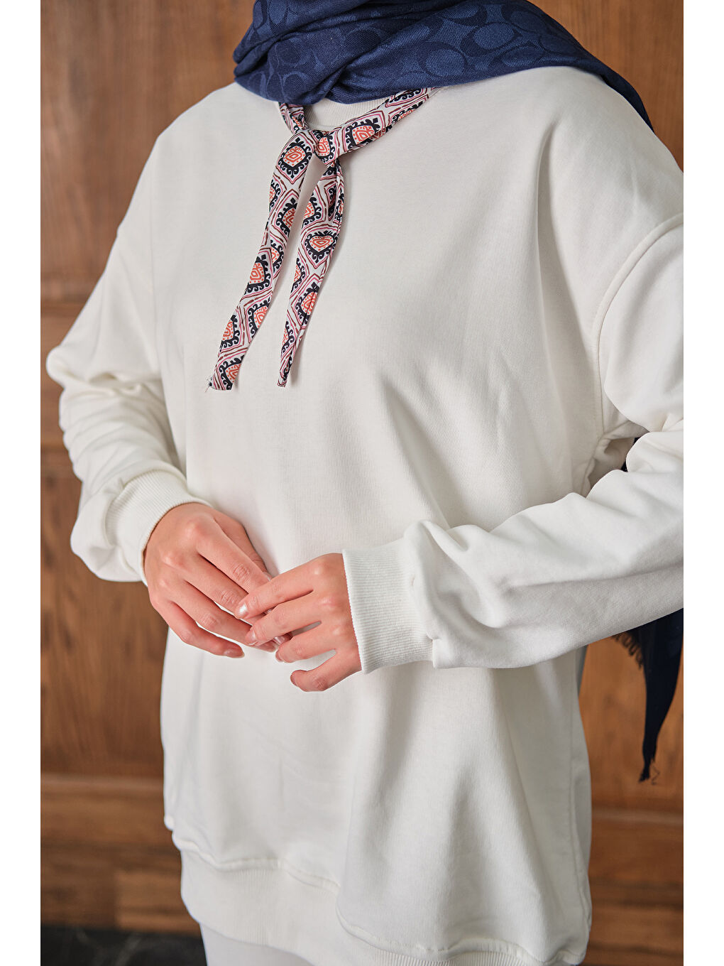 Kadın Fularlı İkili Takım Beyaz-4