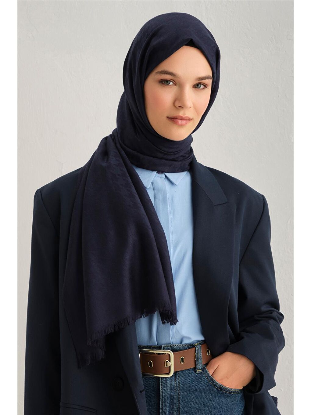 Lacivert Viscon Kazayağı Desen Şal 08