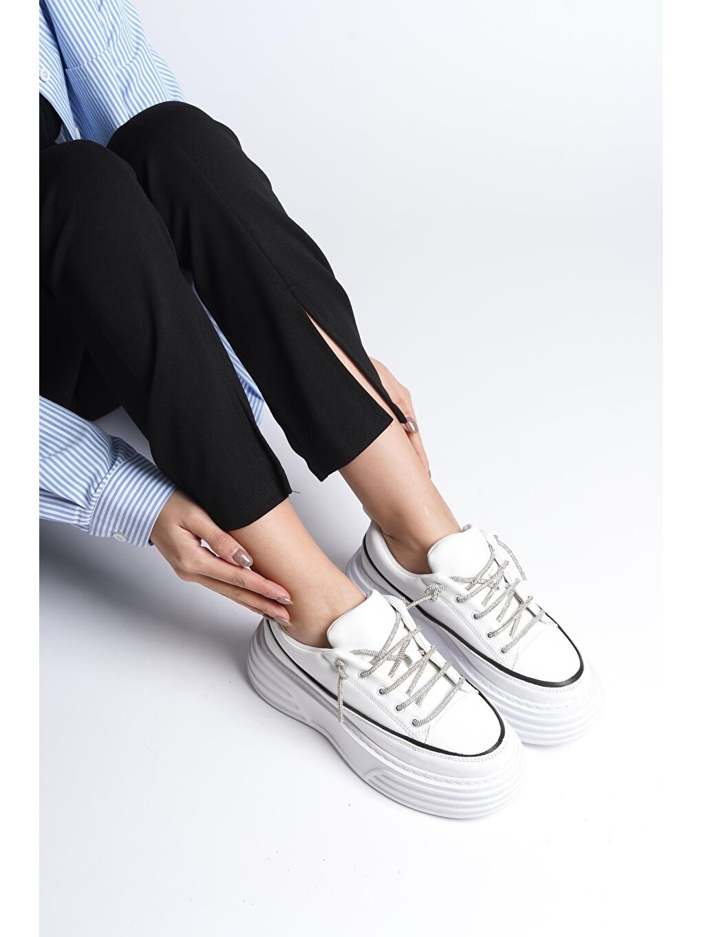 Beyaz Sneaker Taşlı Spor Ayakkabı