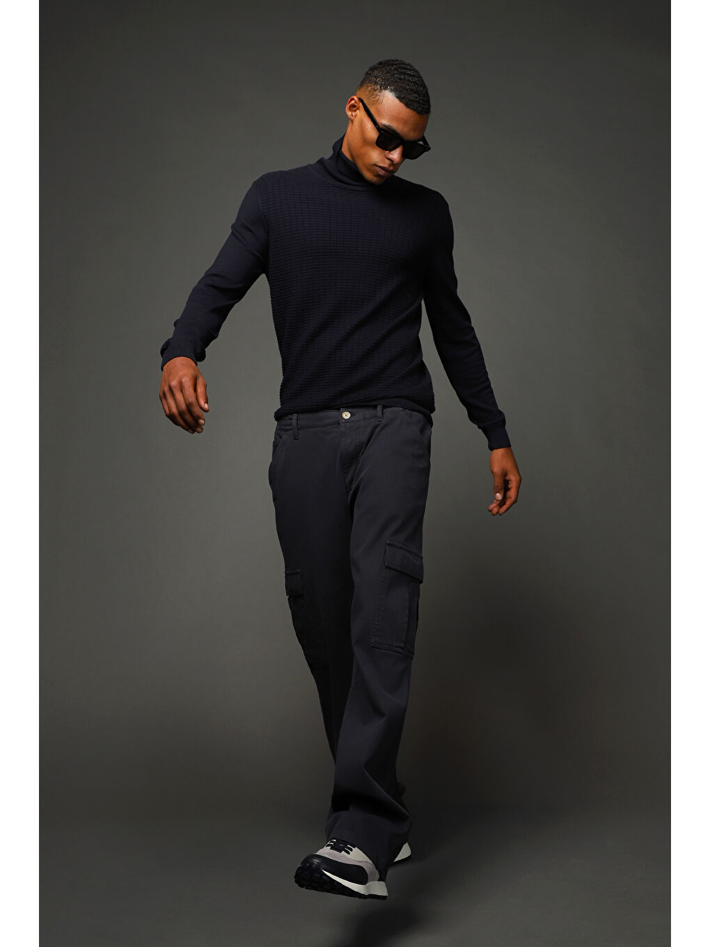 Siyah Regular Fit Elastanlı Beli Lastikli Kargo Pantolon