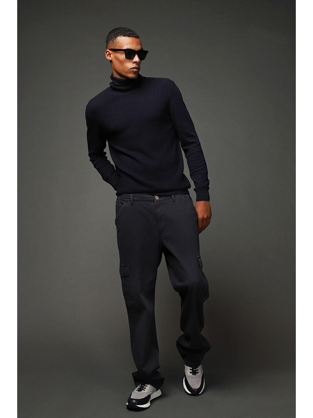 Siyah Regular Fit Elastanlı Beli Lastikli Kargo Pantolon-1