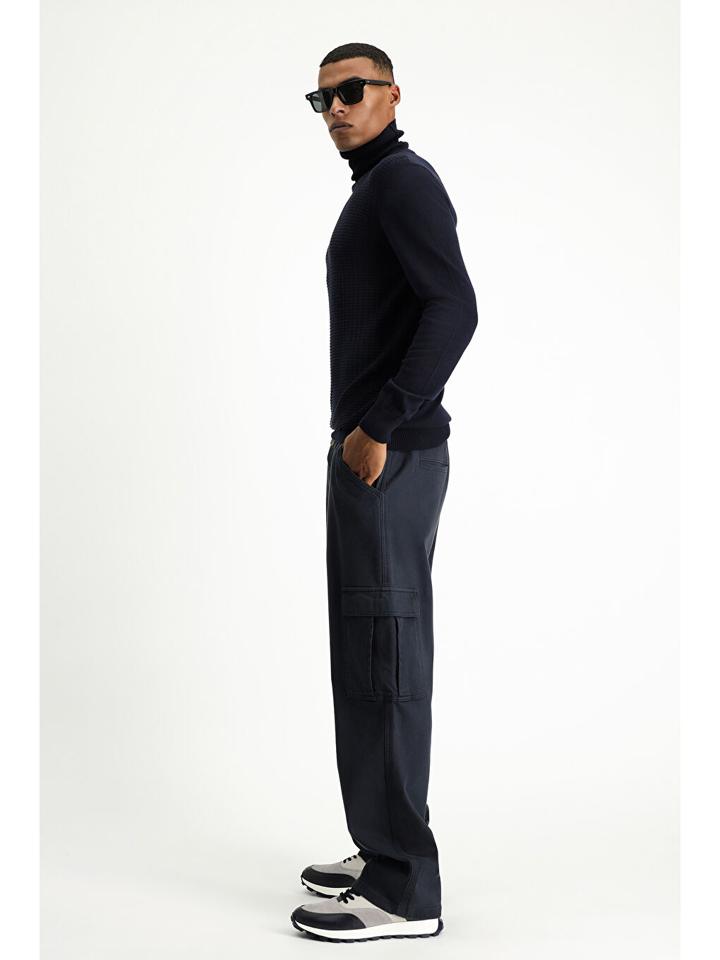 Siyah Regular Fit Elastanlı Beli Lastikli Kargo Pantolon-3