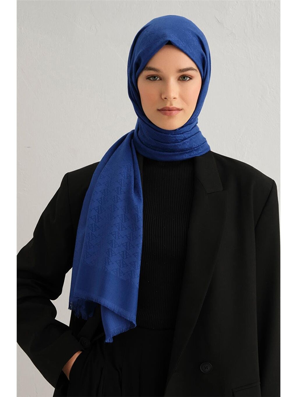 Mavi Formal Logo Viscon Şal 16