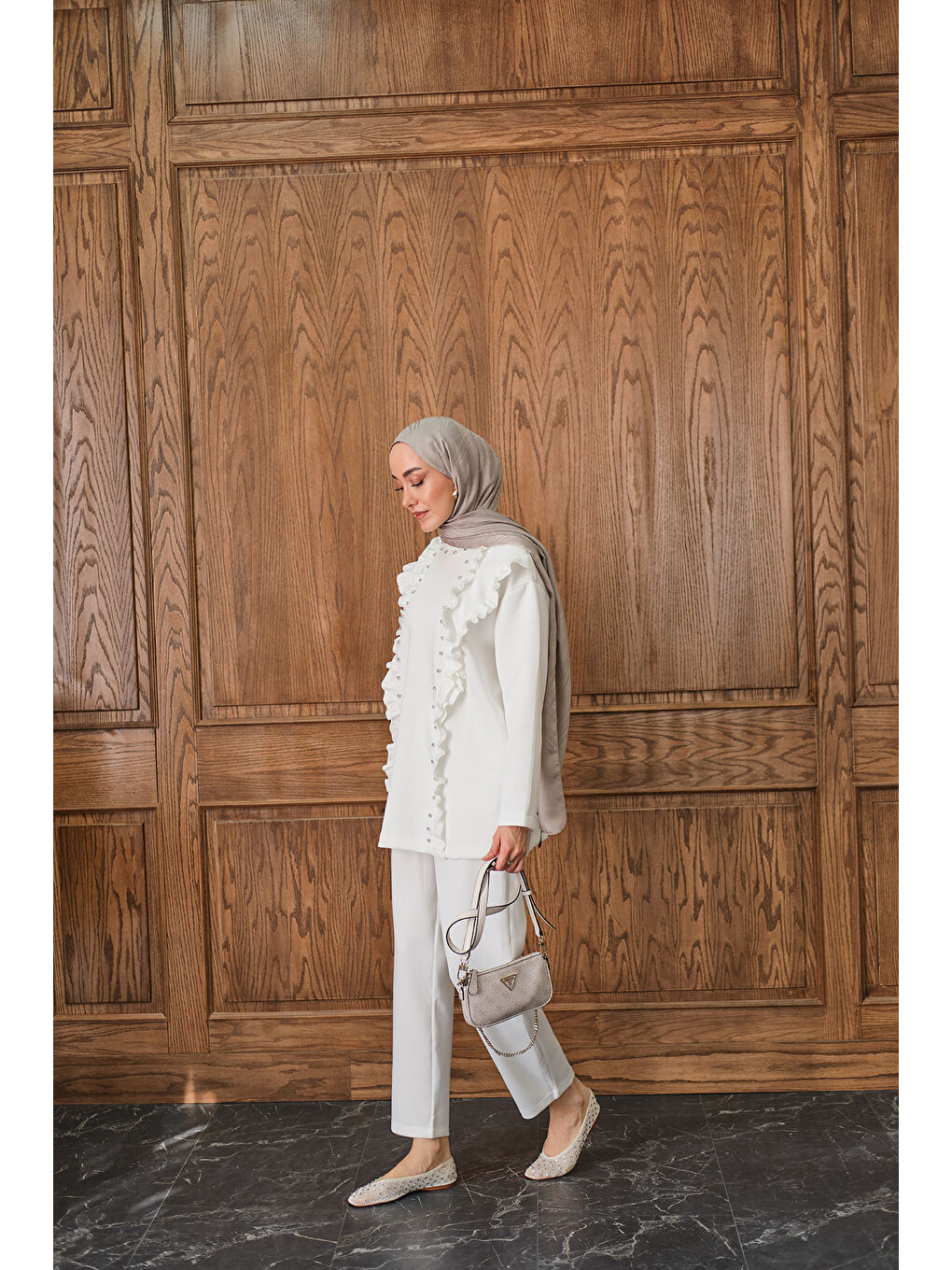 Kadın Taş Aksesuarlı Takım Beyaz-3