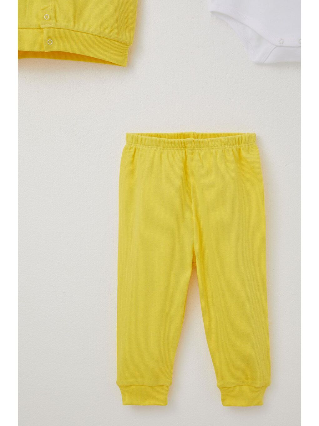 Erkek Bebek Zıbınlı 3 Lü Takım Sevimli Ayıcık Nakışlı Kapüşonlu Sarı (4 Ay-1 Yaş)-1