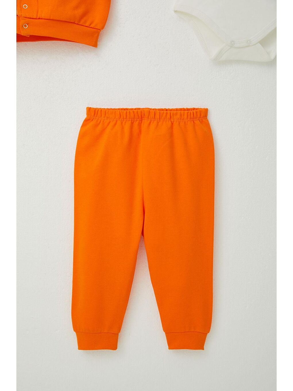 Erkek Bebek Zıbınlı 3 Lü Takım Sevimli Ayıcık Nakışlı Kapüşonlu Neon Turuncu (4 Ay)-2