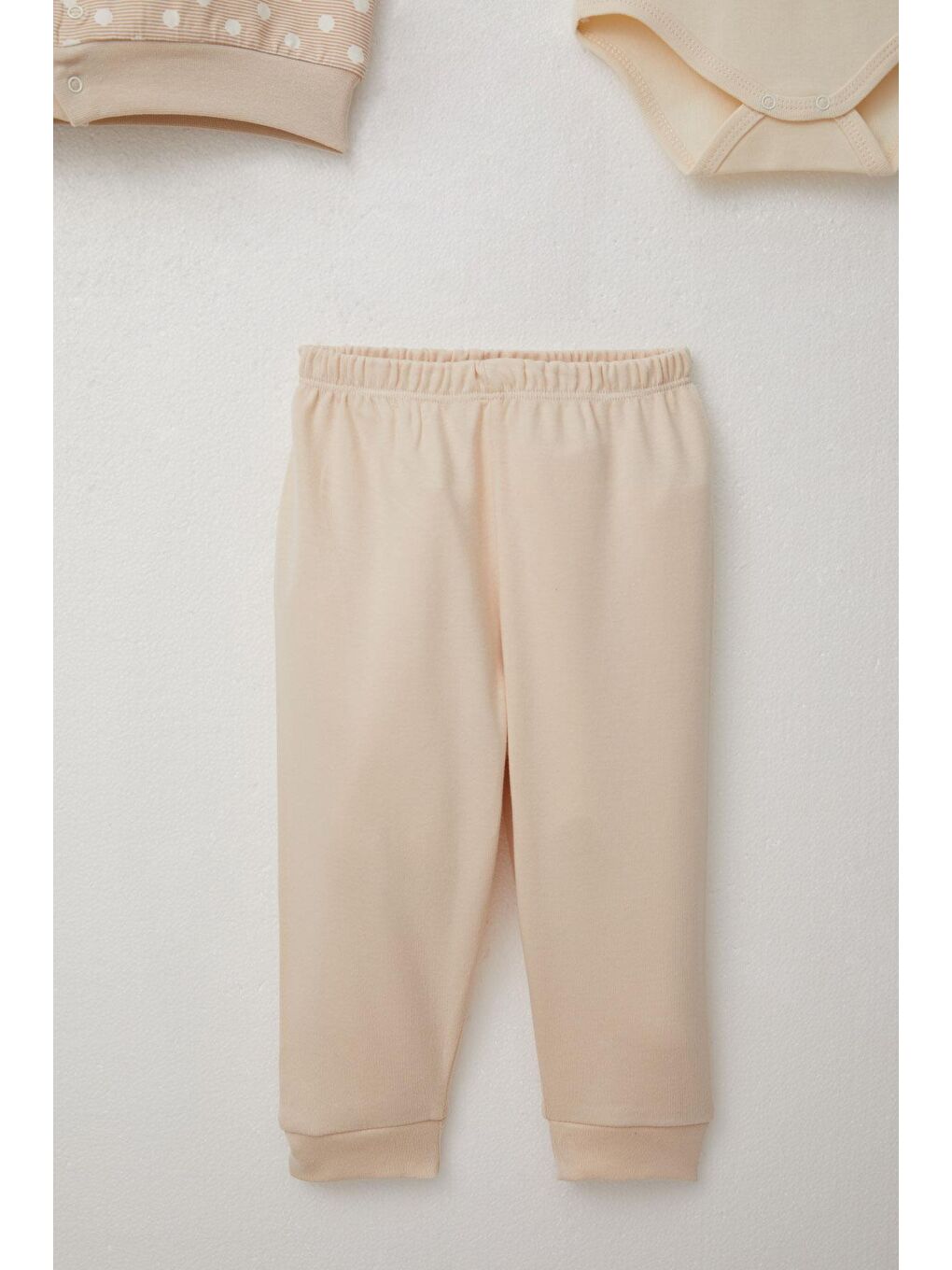 Erkek Bebek Zıbınlı 3 Lü Takım Sevimli Ayıcık Nakışlı Kapüşonlu Bej (4-6 Ay)-3