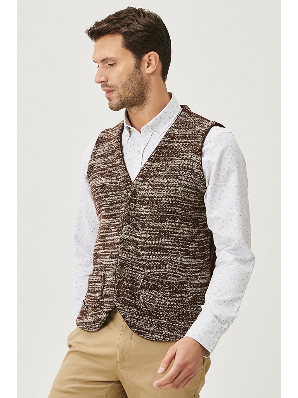 Kahverengi Erkek Kahve-Bej Standart Fit %100 Pamuk Desensiz V Yaka Triko Yelek