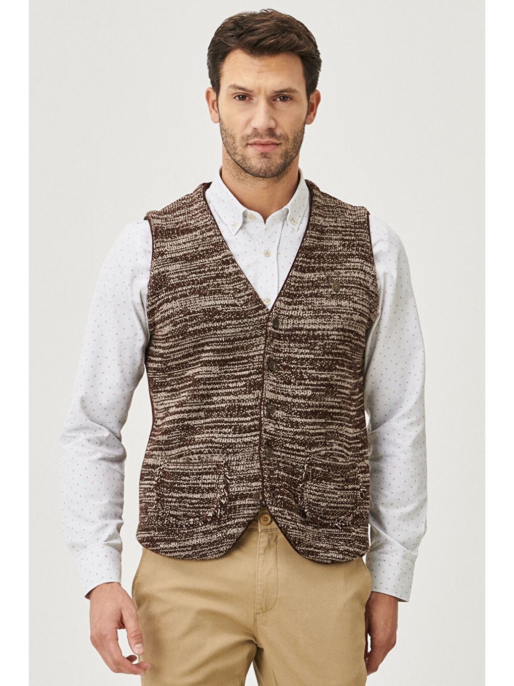 Kahverengi Erkek Kahve-Bej Standart Fit %100 Pamuk Desensiz V Yaka Triko Yelek-1