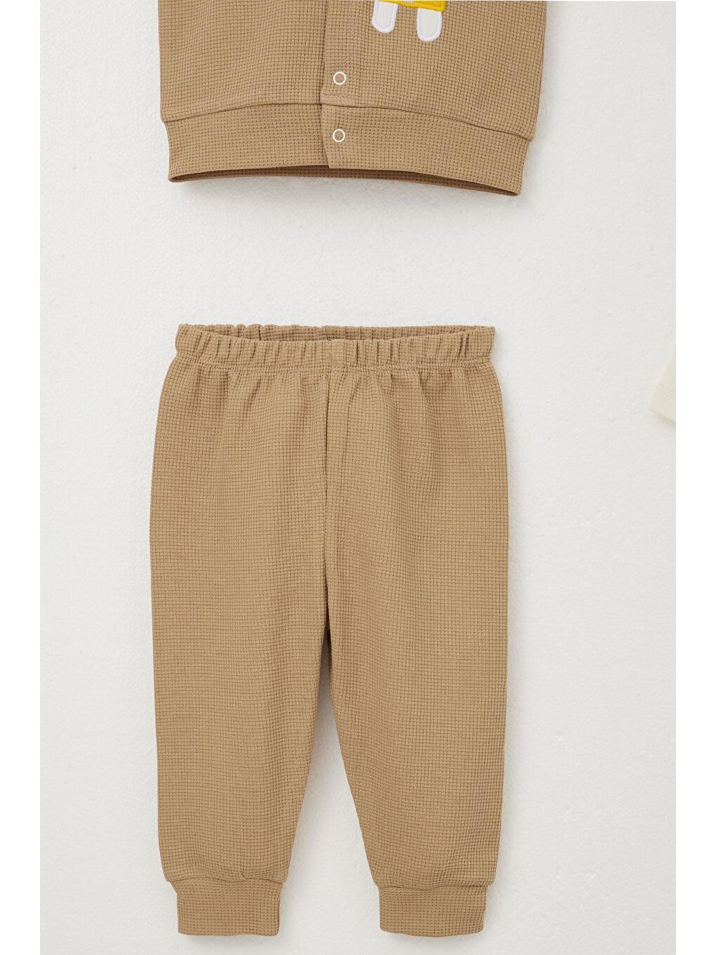 Erkek Bebek Zıbınlı 3 Lü Takım Sevimli Tavşancık Nakışlı Kapüşonlu Koyu Bej (4 Ay-1 Yaş)-1