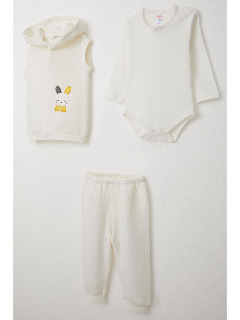 Erkek Bebek Zıbınlı 3 Lü Takım Tavşancık Nakışlı Kapüşonlu Ekru (4 Ay-1 Yaş)-4