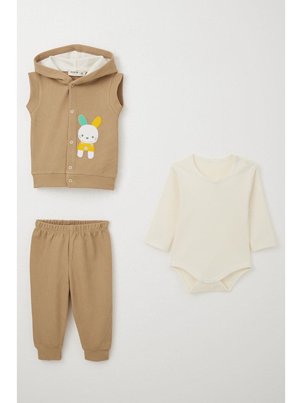 Erkek Bebek Zıbınlı 3 Lü Takım Sevimli Tavşancık Nakışlı Kapüşonlu Koyu Bej (4 Ay-1 Yaş)-4