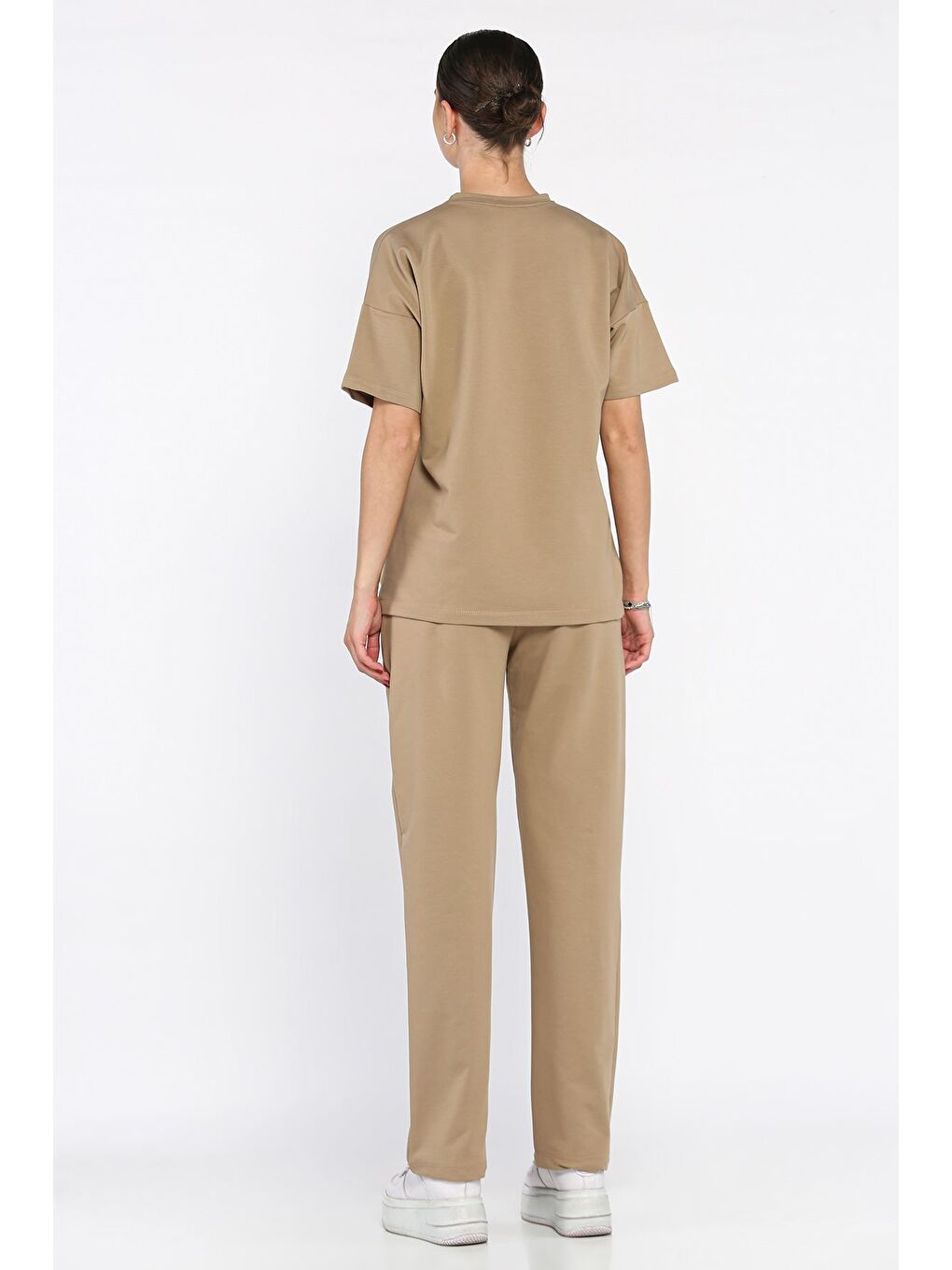 Bej Kadın Bisiklet Yaka Nakış Detaylı Tişört Pantolon İkili Takım-2