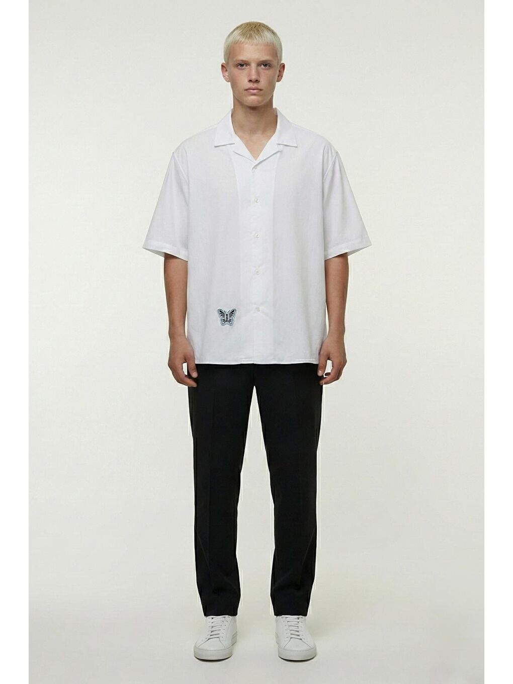 Giotelli Beyaz Apaş Yaka Erkek Gömlek-1