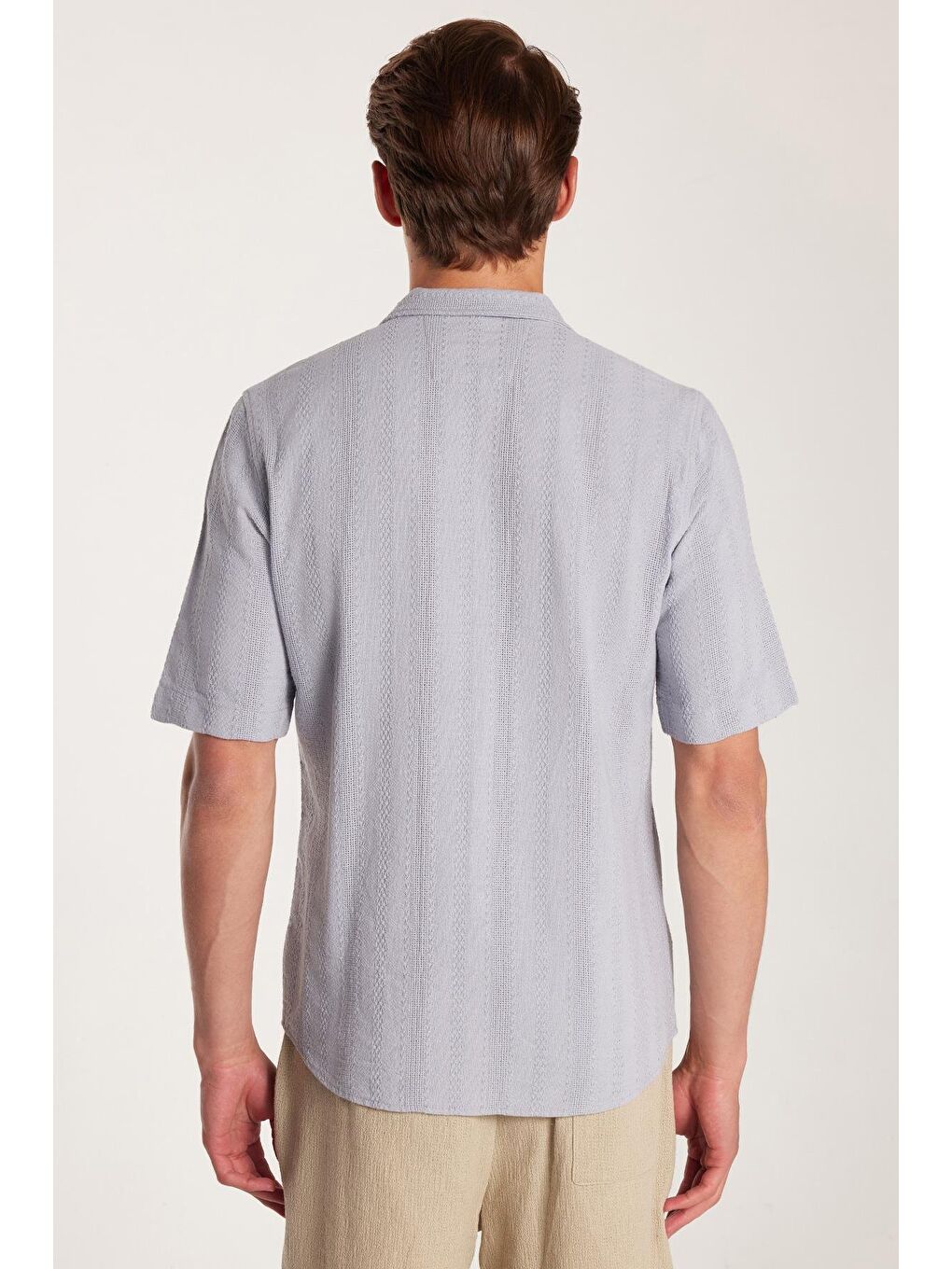 Erkek Regular Fit Klasik Kesim %100 Pamuk Keten Efekt Kısa Kollu Spor Apaş Yaka Gri Gömlek-4