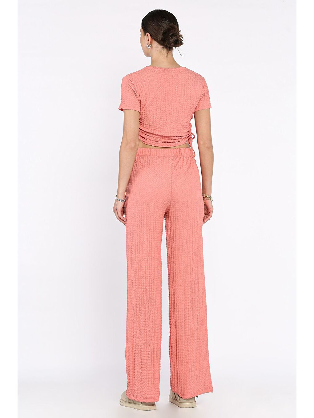 Pembe Kadın Kendinden Desenli Yan Büzgülü Bluz Pantolon İkili Takım-2