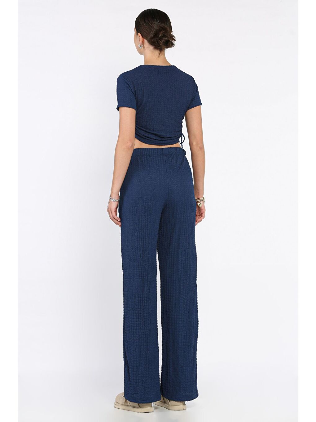 Lacivert Kadın Kendinden Desenli Yan Büzgülü Bluz Pantolon İkili Takım-2