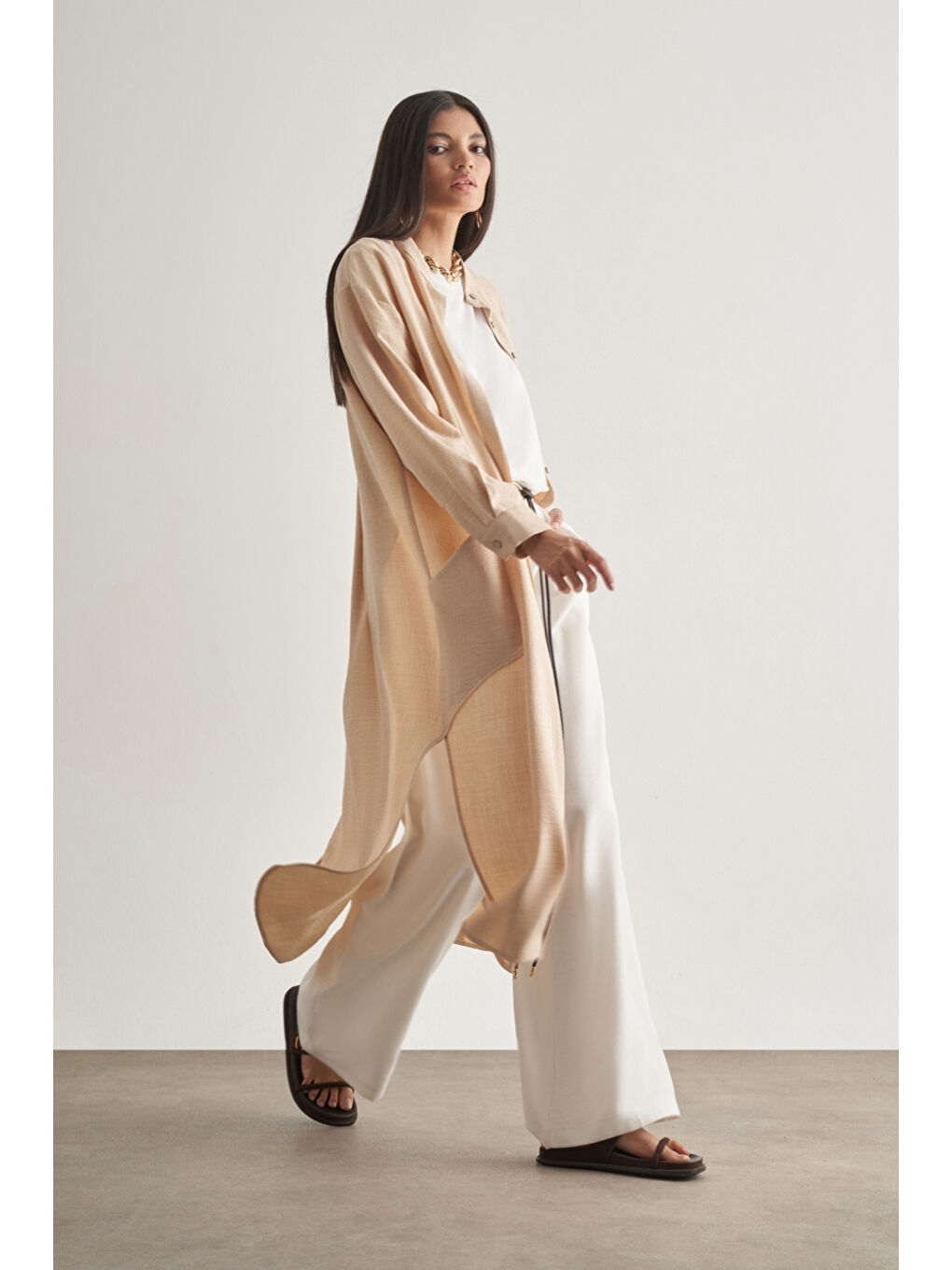 Keten Dokulu Verev Cepli Bej Rengi Uzun Tunik-1