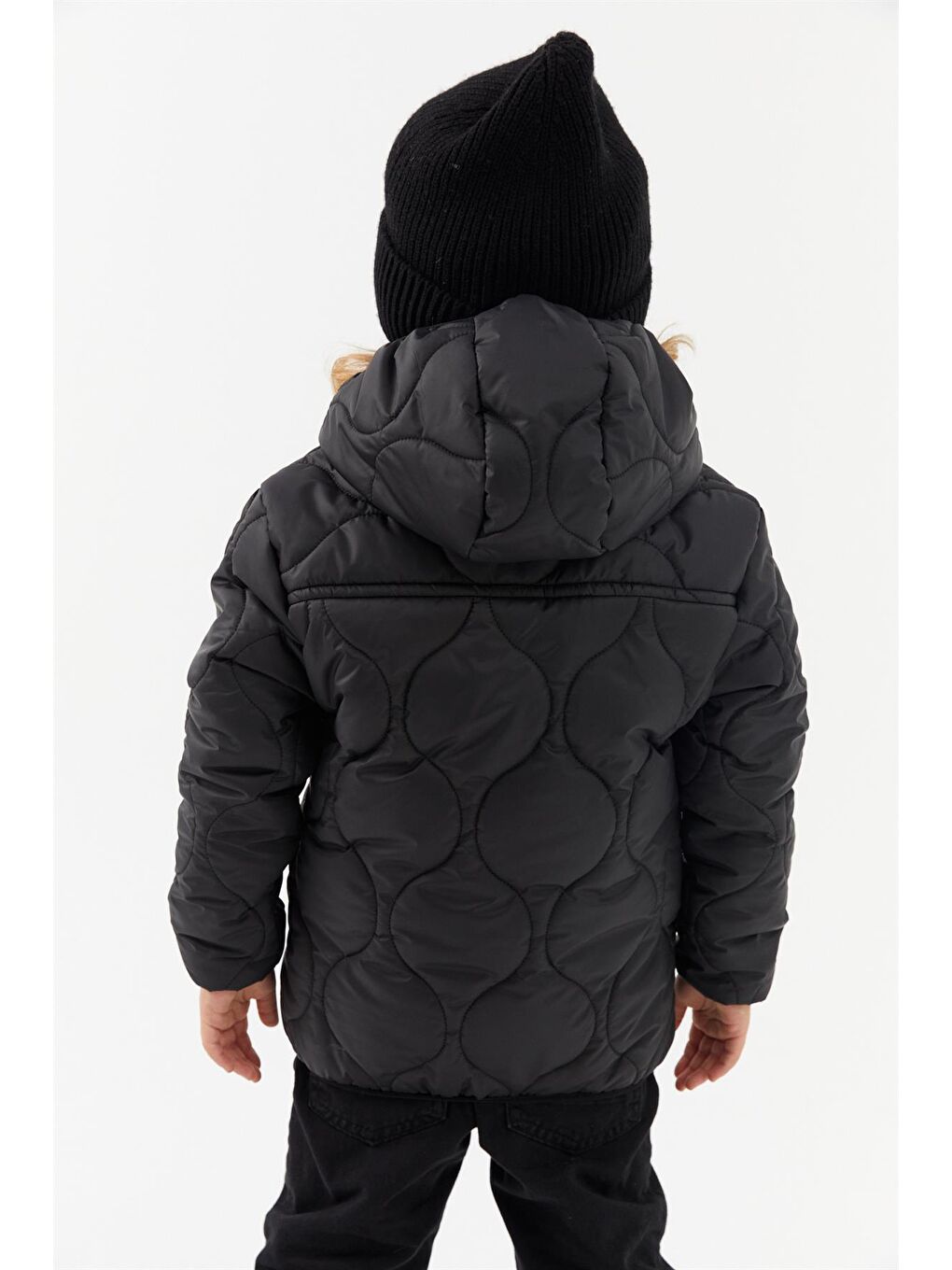 Siyah Erkek Çocuk Soğan Desen Polarlı Kapüşonlu Mont RMK-002-8