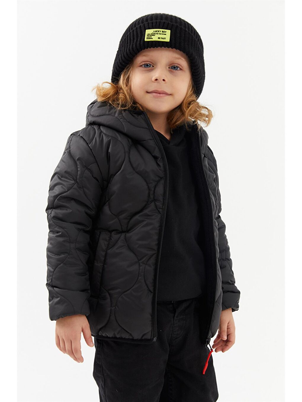 Siyah Erkek Çocuk Soğan Desen Polarlı Kapüşonlu Mont RMK-002-10