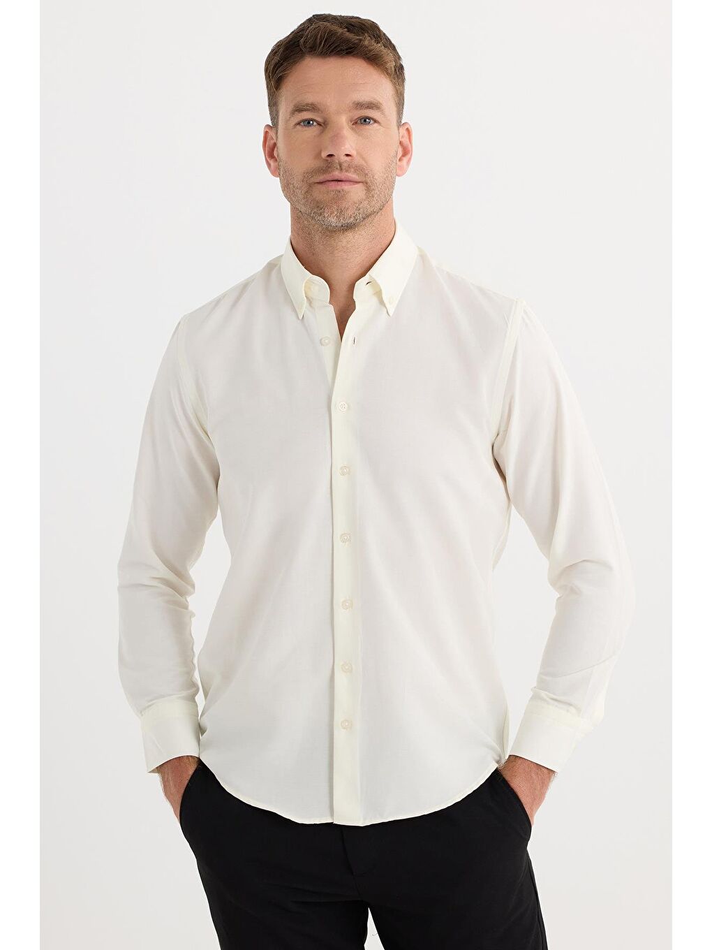 Regular Fit Düğmeli Yaka Pamuklu Kolay Ütü Oxford Düz Erkek Ekru Gömlek