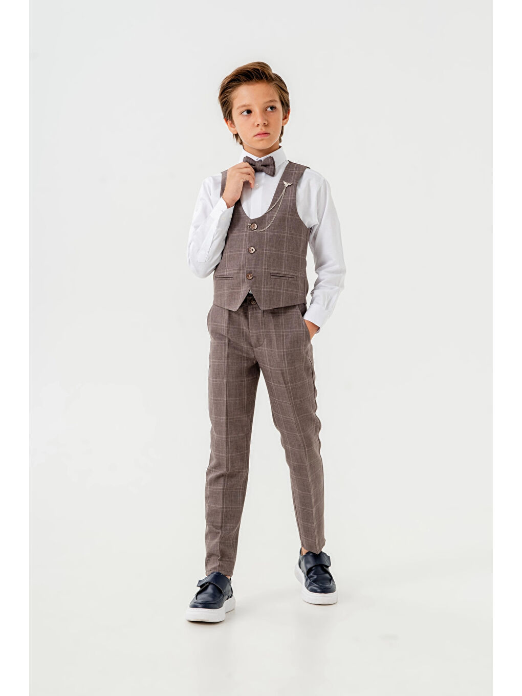 Kahverengi Papyonlu Yelekli Takım Elbise 3062-1