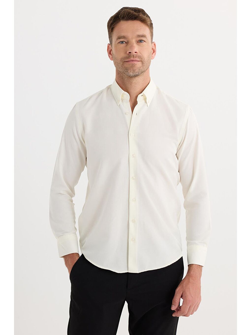 Regular Fit Düğmeli Yaka Pamuklu Kolay Ütü Oxford Düz Erkek Ekru Gömlek-3