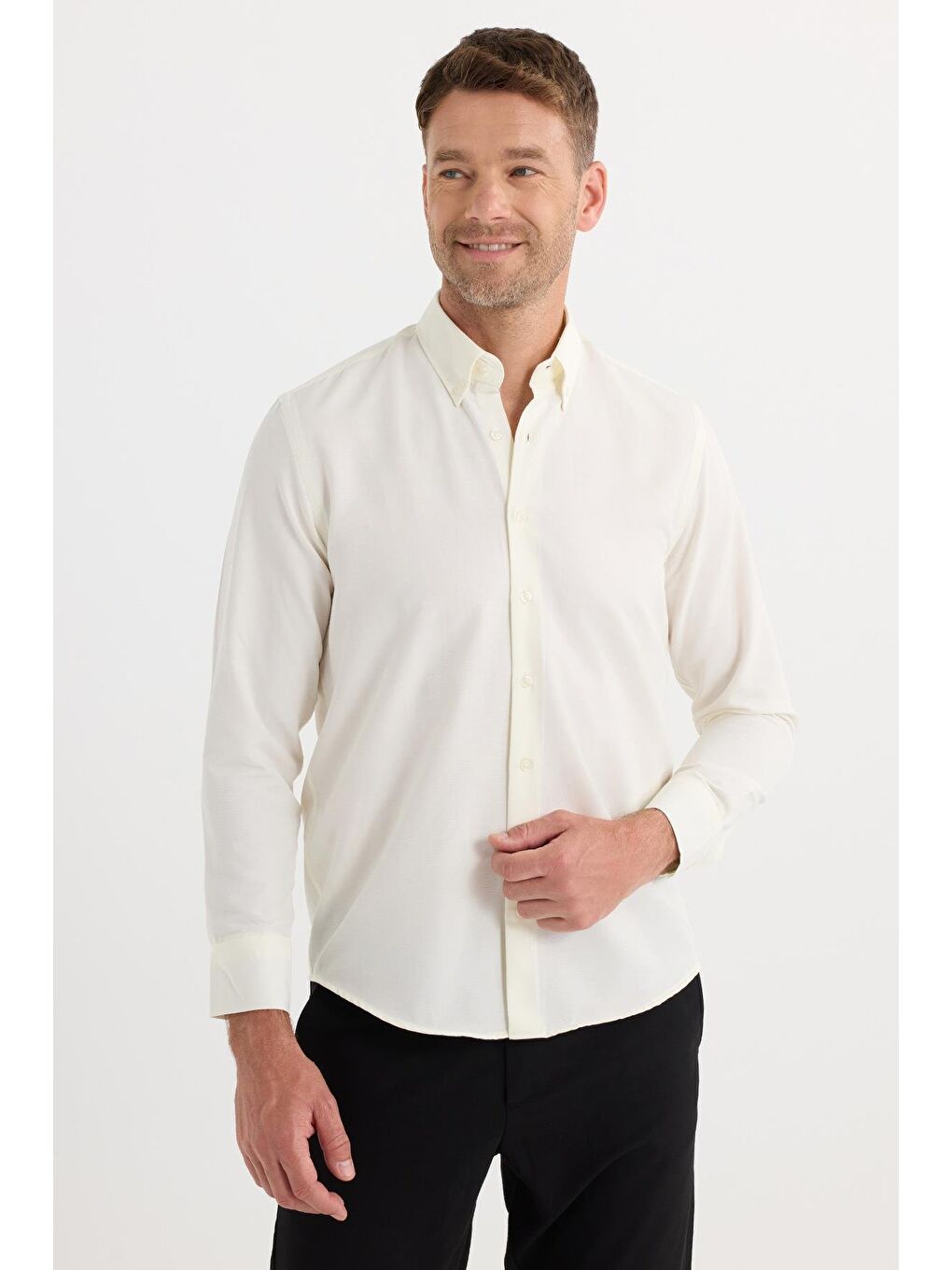 Regular Fit Düğmeli Yaka Pamuklu Kolay Ütü Oxford Düz Erkek Ekru Gömlek-4