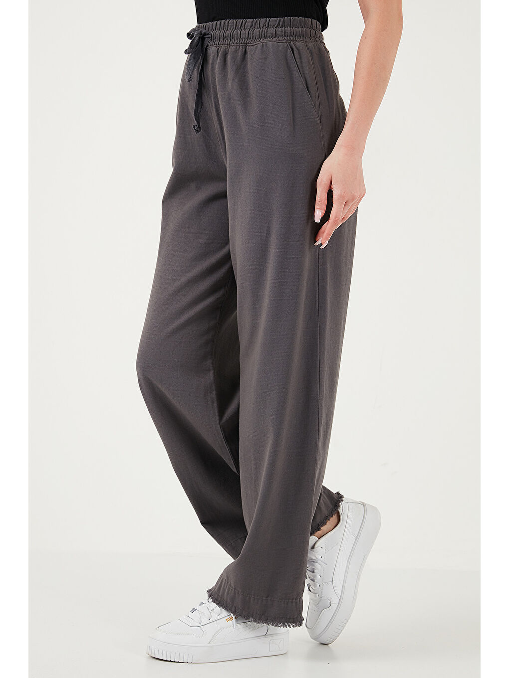Antrasit Pamuklu Relaxed Fit Yüksek Bel Geniş Paça Kadın Pantolon 668YP5275-3