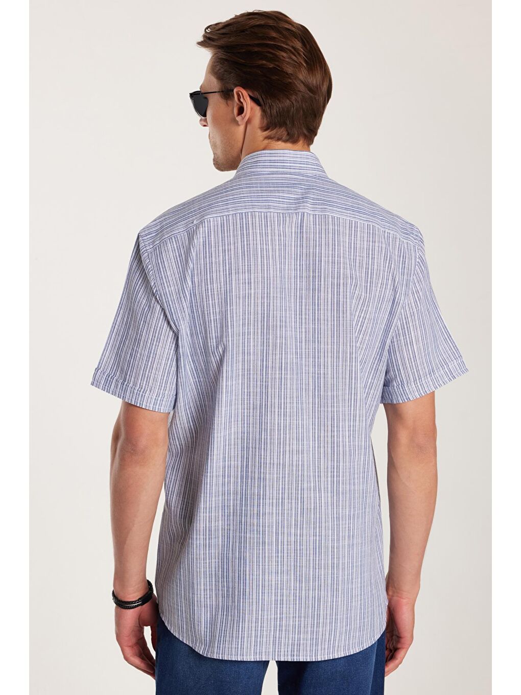 Erkek Regular Fit Klasik Kesim %100 Pamuk Kısa Kollu Keten Doku Tek Cepli Çizgili Lacivert Gömlek-4