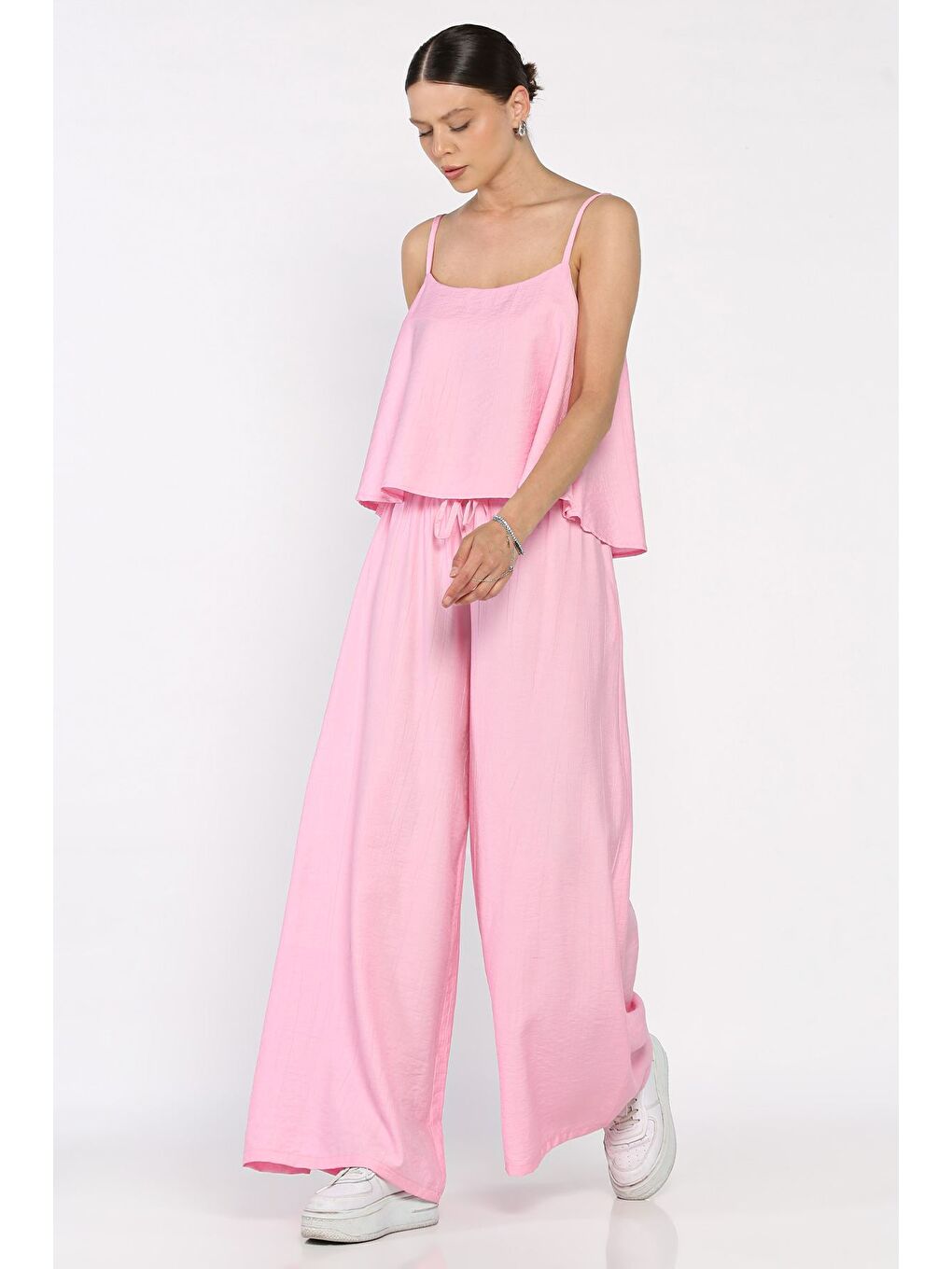 Pembe İp Askılı Bluz Palazzo Pantolon İkili Takım
