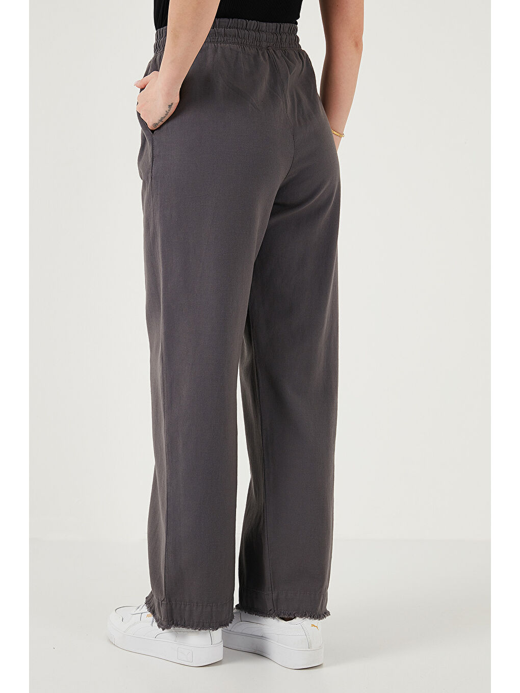 Antrasit Pamuklu Relaxed Fit Yüksek Bel Geniş Paça Kadın Pantolon 668YP5275-6