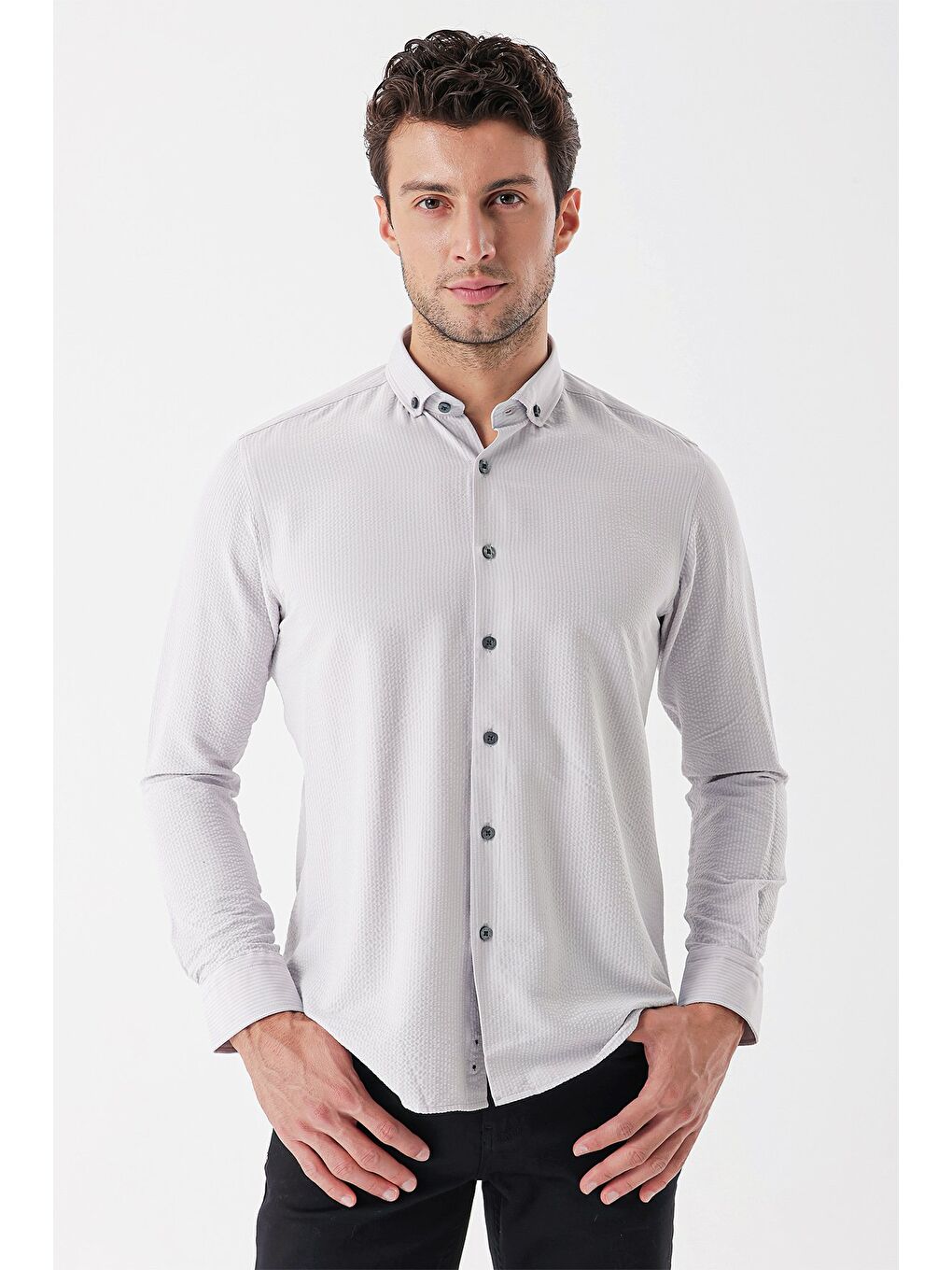 Gri Uzun Kollu Çizgili Gofreli Cepsiz Klasik Slim Fit Dar Kesim Gömlek 1004230233-4